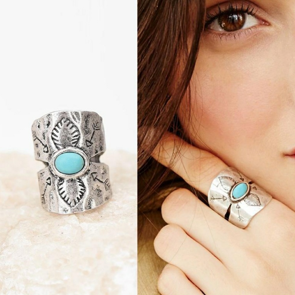 Vintage Knuckle Ring (Size 7.5)